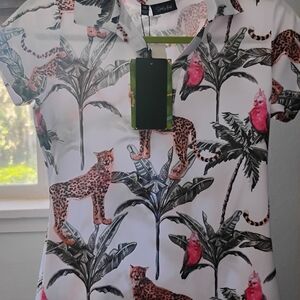 Stylish Women's Short Sleeve Tee - Animal Print